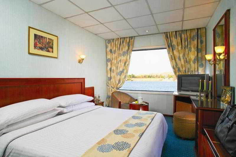 Hotel Movenpick Radamis II Nile Cruise Luxor Exterior foto